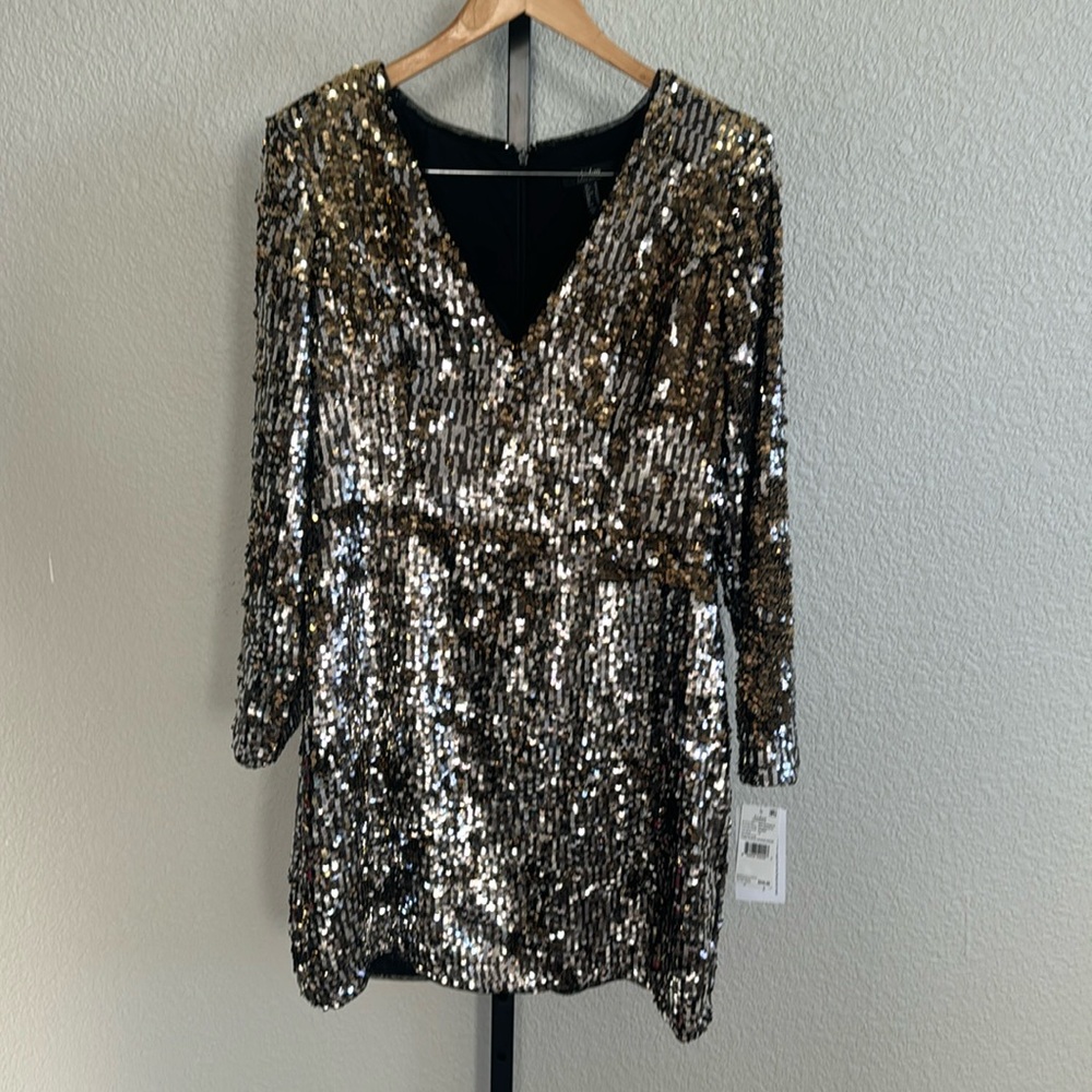 Aidan Mattox Silver Gold Long Sleeve Sequin Dress 12